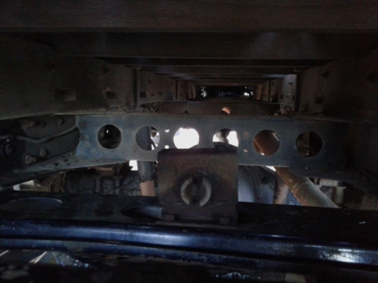 ขาย ISUZU NPR 115 แรง เอฟหน้า -หลัง จดปี 36