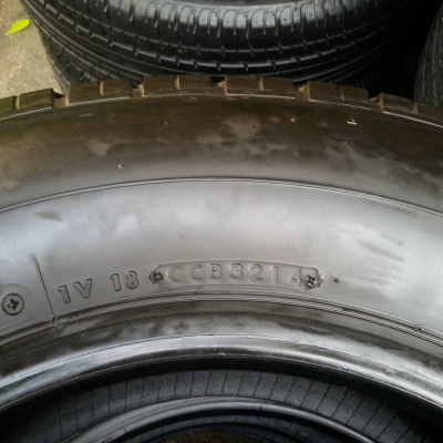 ยาง 215 70 15 บิสโตนปี14ชุดละ6000