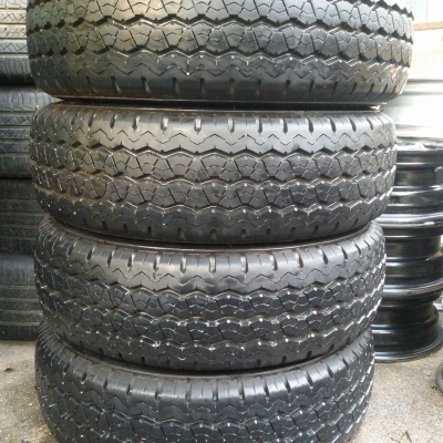 ยาง 215 70 15 บิสโตนปี14ชุดละ6000