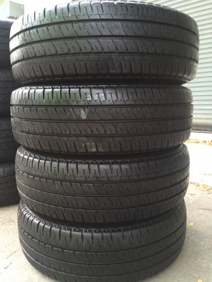 ขายยาง Michelin 205-70-15 ปี12 ดอกหนาจัด90\% ไม่มีปะ ใช้งานได้ยาวๆ
