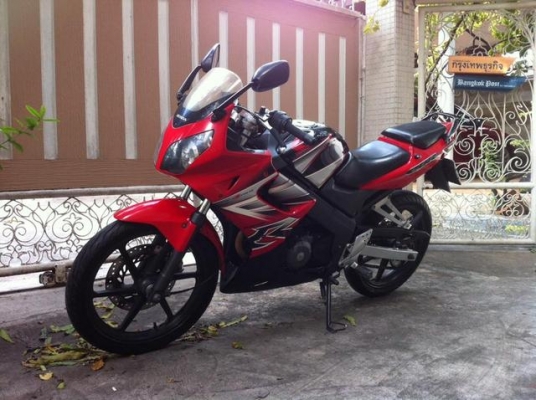 ขออนุญาติขาย HONDA CBR 150 ไมล์เหลือง สตา์ร์ทมือ โอนฟรี