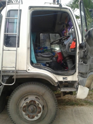 ขายๆ 550,000บ หกล้อ ฮีโน่ FF3H195 รถห้างปี37 พื้นเรียบ ยาง900 ยาว6ม สภาพดีสวยพร้อมใช้ ทะเบียนพร้อมโอน