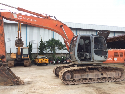 ขาย Hitachi EX200-5 ไฟฟ้าตัด เอกสารเล่มทะเบียน