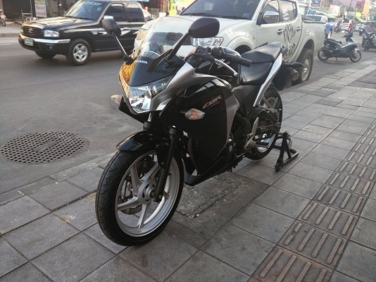 ขายครับ CBR250 ปี2011 รถเดิมๆเครื่องแห้งๆเอาไปใช้ยาวๆครับ