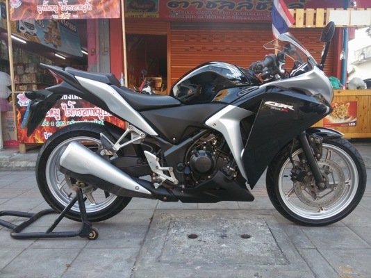 ขายครับ CBR250 ปี2011 รถเดิมๆเครื่องแห้งๆเอาไปใช้ยาวๆครับ