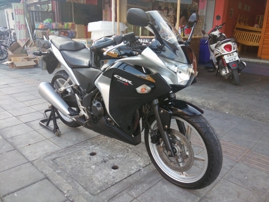 ขายครับ CBR250 ปี2011 รถเดิมๆเครื่องแห้งๆเอาไปใช้ยาวๆครับ