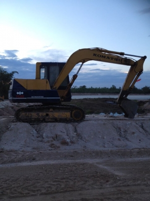 รถขุด KOMATSU PC60-5 รถขุด KOMATSU PC60-5