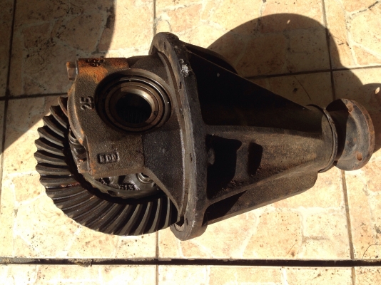 เฟืองท้าย อีซูซุ ELF เพลาลอย