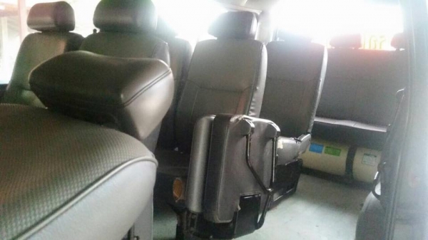 ขาย 60,0000 บาท เท่านั้น มีเล่มพร้อมโอน รถตู้ วางเครื่อง ติด CNG เกียร์ออโต้