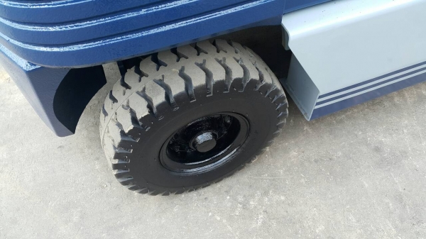 ขาย รถยก KOMATSU รุ่น FD25-11 มือสองญี่ปุ่น เสาสูง 4เมตร งาฮิ้ง ยางตัน เกียร์ออโต้ เครื่องยนต์ดีเซล มือถือ/LINE ID :0818753444 ขาย รถยก KOMATSU รุ่น FD25-11 มือสองญี่ปุ่น เสาสูง 4เมตร งาฮิ้ง ยางตัน เกียร์ออโต้ เครื่องยนต์ดีเซล มือถือ/LINE ID :0818753444