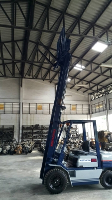 ขาย รถยก KOMATSU รุ่น FD25-11 มือสองญี่ปุ่น เสาสูง 4เมตร งาฮิ้ง ยางตัน เกียร์ออโต้ เครื่องยนต์ดีเซล มือถือ/LINE ID :0818753444 ขาย รถยก KOMATSU รุ่น FD25-11 มือสองญี่ปุ่น เสาสูง 4เมตร งาฮิ้ง ยางตัน เกียร์ออโต้ เครื่องยนต์ดีเซล มือถือ/LINE ID :0818753444