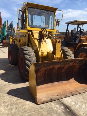 ด่วนขายรถตัก KOMATSU 520 รถมือ 2 นำเข้าจากญี่ปุ่นโดยตรง ด่วนขายรถตัก KOMATSU 520 รถมือ 2 นำเข้าจากญี่ปุ่นโดยตรง