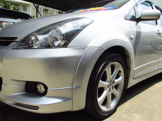 จัดเต็มๆ-ฟรีดาวน์ รถครอบครัว TOYOTA WISH ปี2004 สนใจโทร 086-038-9416