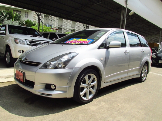 จัดเต็มๆ-ฟรีดาวน์ รถครอบครัว TOYOTA WISH ปี2004 สนใจโทร 086-038-9416