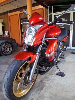 ขาย ER6N 650ปี 2009 ทะเบียนแท้ รถสวยสภาพดีมากๆ พร้อมใช้งาน 135000 ต่อรองได้