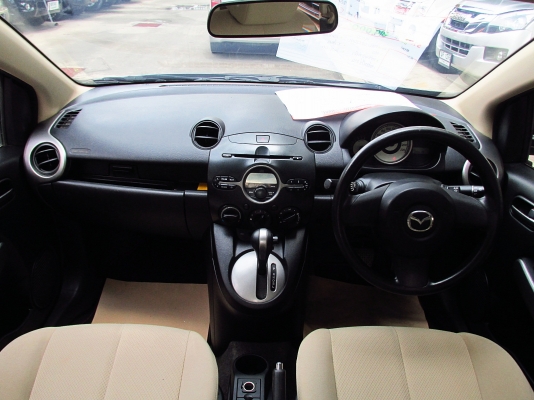 MAZDA2 1.5 AT ปี2012 รถสวย พร้อมโอนเลยจ้า MAZDA2 1.5 AT ปี2012 รถสวย พร้อมโอนเลยจ้า