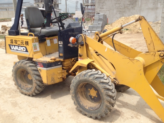 ขายรถตักล้อยาง KOMATSU WA20
