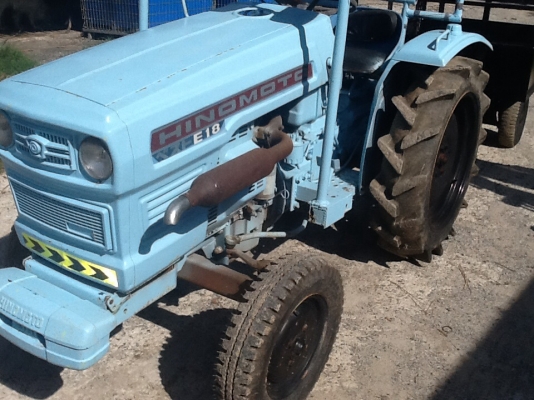 รถไถพร้อมพ่วงhinomoto 18 สภาพดีพร้อมใช้ เครื่องแรงดีพร้อมลุยครับ