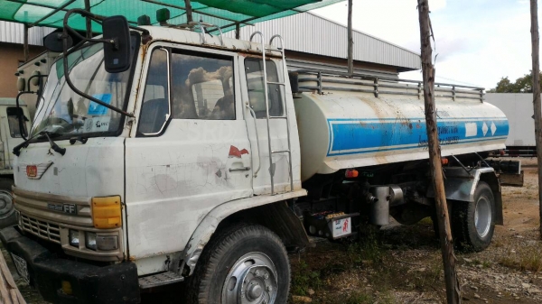 หกล้อ ฮีโน่ FF17-EH700-168 พ.เวอร์ ทิฟฟี บรรทุกน้ำถัง 7,000ลิต อุปกรณ์ปั้มครับพร้อมใช้งาน  ทะเบียนภาษีขาดปีหน้าพร้อมโอน