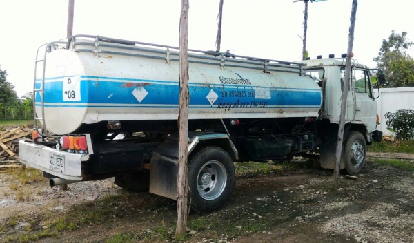 หกล้อ ฮีโน่ FF17-EH700-168 พ.เวอร์ ทิฟฟี บรรทุกน้ำถัง 7,000ลิต อุปกรณ์ปั้มครับพร้อมใช้งาน  ทะเบียนภาษีขาดปีหน้าพร้อมโอน