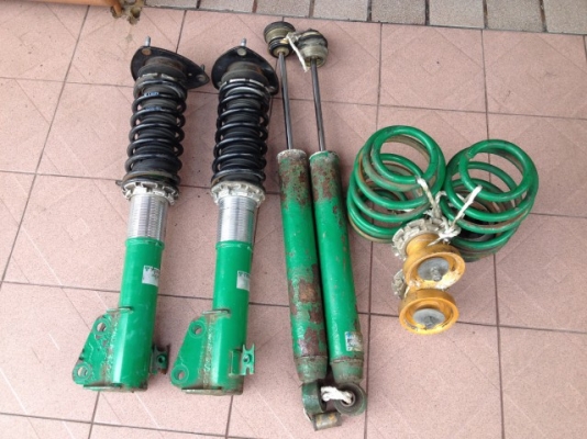 โช้คปรับเกลียว TEIN ใส่วีออสของเก่าญี่ปุ่นสภาพเดิมๆเเห้งๆไม่มีล้างตามรูป