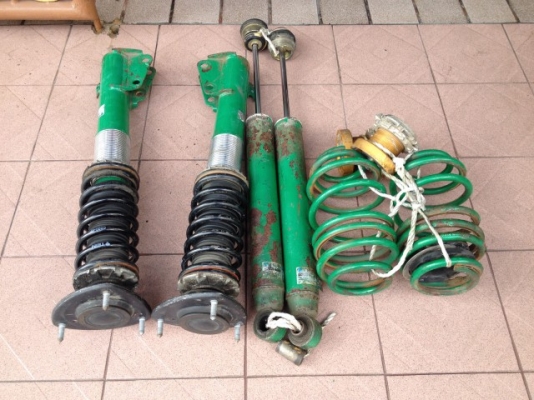 โช้คปรับเกลียว TEIN ใส่วีออสของเก่าญี่ปุ่นสภาพเดิมๆเเห้งๆไม่มีล้างตามรูป