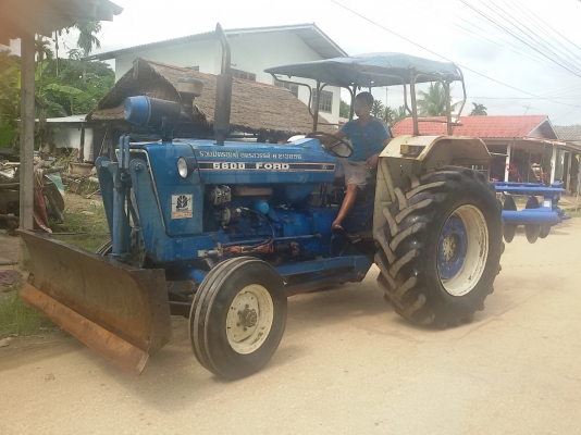 รถไถฟอร์ด77 พร้อมไช้งานสวยมากๆ ไมร์900ช.ม. ขายใน ราคา298000บาท รถอยู่วังบัว คลองขลุง กำแพงเพชร มีไบมีดหน้าหนึ่ง 1อัน ผาน7หนึ่งอันทะเบียนพร้อม สนใจสอบุถามได้ที่081 3655997 อำพร พาเจริญ ราคาต่อรองได้อีกนะครับ รถไถฟอร์ด77 พร้อมไช้งานสวยมากๆ ไมร์900ช.ม. ขายใน ราคา298000บาท รถอยู่วังบัว คลองขลุง กำแพงเพชร มีไบมีดหน้าหนึ่ง 1อัน ผาน7หนึ่งอันทะเบียนพร้อม สนใจสอบุถามได้ที่081 3655997 อำพร พาเจริญ ราคาต่อรองได้อีกนะครับ