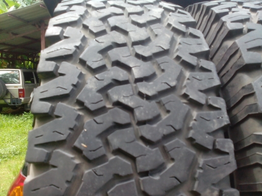 ขายยาง bf all 265/75/16 ปี10 สวยๆครับ ขายยาง bf all 265/75/16 ปี10 สวยๆครับ