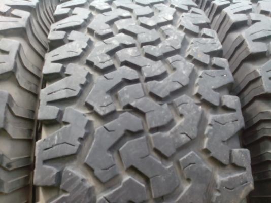 ขายยาง bf all 265/75/16 ปี10 สวยๆครับ ขายยาง bf all 265/75/16 ปี10 สวยๆครับ