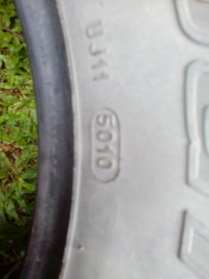 ขายยาง bf all 265/75/16 ปี10 สวยๆครับ ขายยาง bf all 265/75/16 ปี10 สวยๆครับ