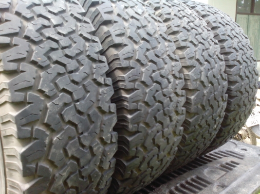 ขายยาง bf all 265/75/16 ปี10 สวยๆครับ