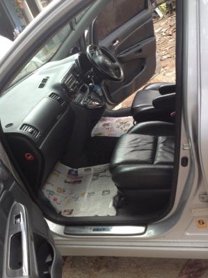 TOYOTA WISH ปี05 ตัวTOP ติดแก๊สถังโดนัท รถสวย พร้อมใช้งาน ขาย 310,000 บาท( ศุภากร 081-1903107 , 081-4252943)