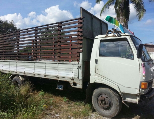 หกล้อ ฮีโน่ KM779-117แรง ช่วงยาว5.50ม ยาง8.25 สภาพดีสวยเดิมพร้อมใช้ ทะเบียนพร้อมโอน