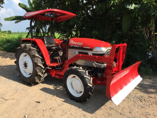 ขายรถไถยันมาร์ EF453T ขายพร้อมอุปกรณ์ดินดินหน้าและผานพรวน ขายราคา 298,000 บาท สนใจโทร 081-9136451 คุณโบว์