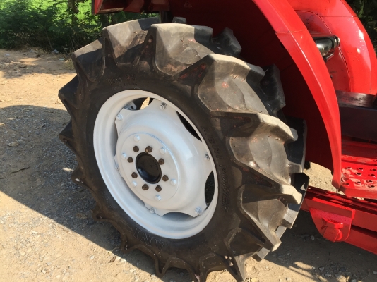 ขายรถไถยันมาร์ EF453T ขายพร้อมอุปกรณ์ดินดินหน้าและผานพรวน ขายราคา 298,000 บาท สนใจโทร 081-9136451 คุณโบว์