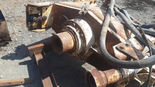 ขายอะไหล่รถแม็คโครเครื่องโคมัสสุ