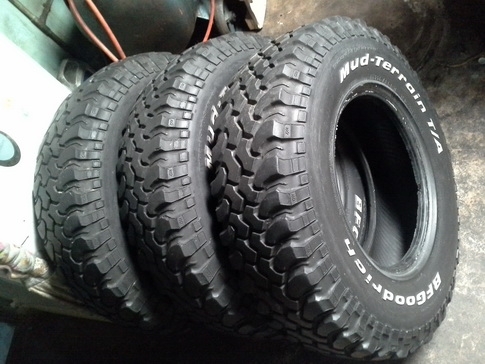 BF MUD KM1 ขนาด 235/85/16 สภาพดี 3เส้น