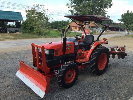 ขายรถไถคูโบต้า L3408สภาพสวยพร้อมอุปกรณ์ครบชุด ขายราคา 245,000บาท สนใจโทร 081-9136451 คุณโบว์ ขายรถไถคูโบต้า L3408สภาพสวยพร้อมอุปกรณ์ครบชุด ขายราคา 245,000บาท สนใจโทร 081-9136451 คุณโบว์