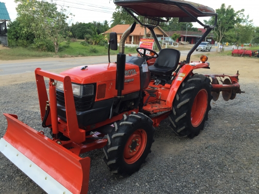 ขายรถไถคูโบต้า L3408DI สภาพสวยพร้อมอุปกรณ์ครบชุด ขายราคา 255,000 บาท สนใจโทร 081-9136451 คุณโบว์