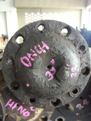 ดีเคเซียงกง เพลาข้างฮีโน่ เก่าเเท้ญี่ปุ่น สอบถามกันได้ครับ