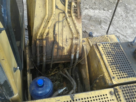 Cat  320   มีเล่มทะเบียน