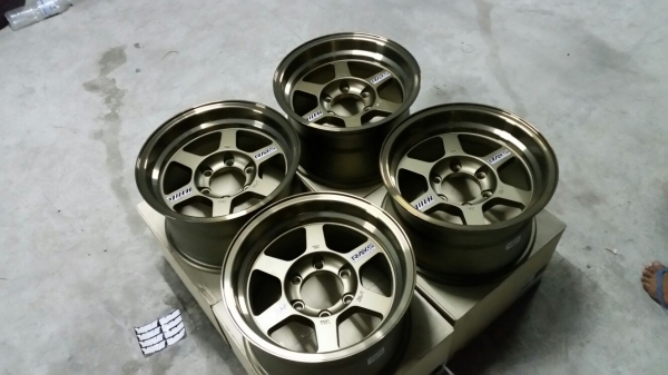 Te37 ขอบ16 กว้าง9 ออฟ0 ใหม่