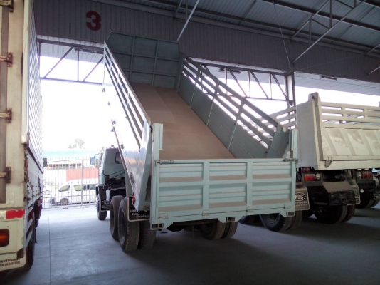 ขายรถ 10 ล้อกะบะดั๊มพ์ ISUZU ขายรถ 10 ล้อกะบะดั๊มพ์ ISUZU