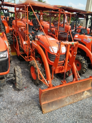 รถแทรกเตอร์ B2440 + ใบมีด + โครงกันอ้อย แบบครบๆกันไปเลย รถสภาพสวยๆ ชั่วโมงงานน้อย 341 ชั่วโมง