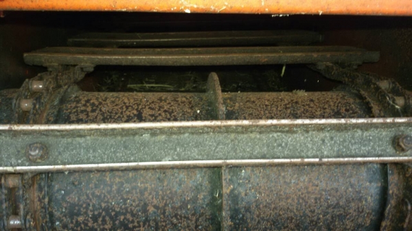 ขายรถเกี่ยวข้าวคูโบต้าDC 68 g ราคา 450,000 โทร 080-5532793 ,095-1685851