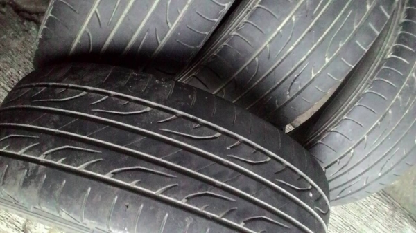 235/55R18 DUNLOP ปี2014 ชุด 4 เส้น tel.081-427-3941 235/55R18 DUNLOP ปี2014 ชุด 4 เส้น tel.081-427-3941