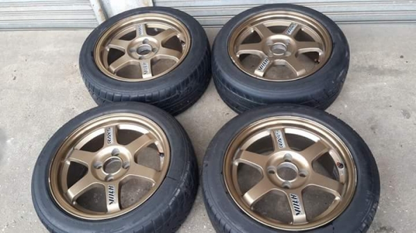 TE37 ขอบ 15 4/100 สีปีเก่า พร้อมยาง Nitto ปี12