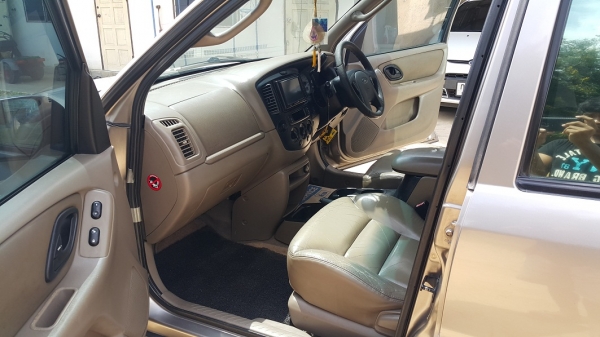 Ford Escape 3.0 V6 ปี 2003 Ford Escape 3.0 V6 ปี 2003