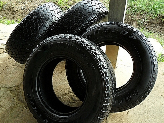 ยางสโนว์กระบะขอบ15  ดันล็อป235-70-R15 ลงพื้นปี12(4เส้น 2,600บ)