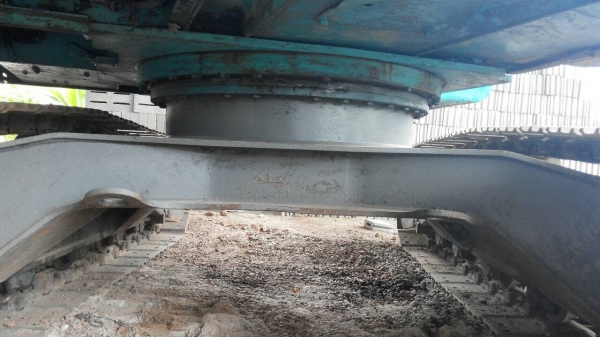 ขายรถแบคโฮ  KOBELCO  sk 100-5 super  มีไลหัวเจาะรถเก่านอกแท้ไม่เคยใช้งานในเมืองไทยไฟฟ้าเอกสารพร้อมราคา750,000 090-772-3710 090-772-3708